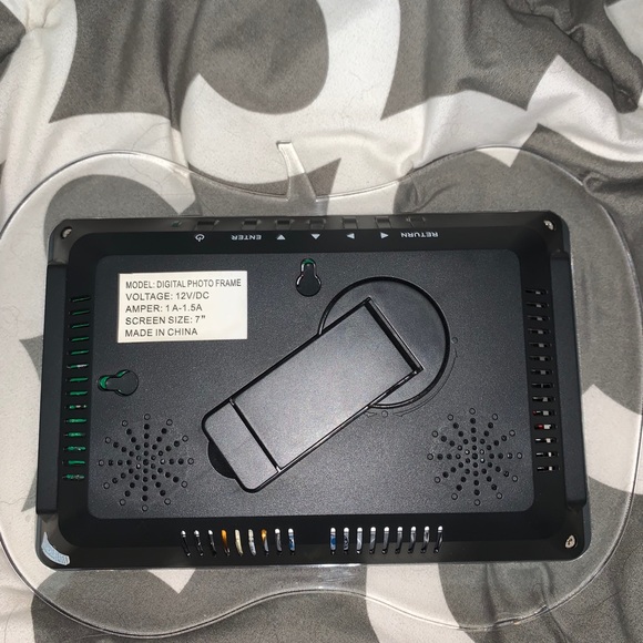 Digital photos frame - Picture 3 of 5